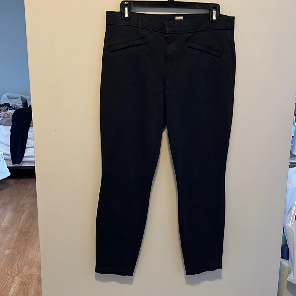 GAP skinny ankle pants gray color size 8